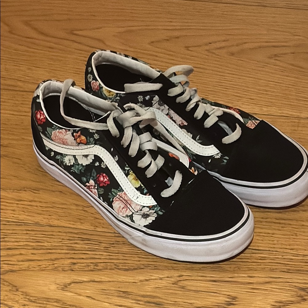 Vans Black Old school Sneakers with Floral Design
